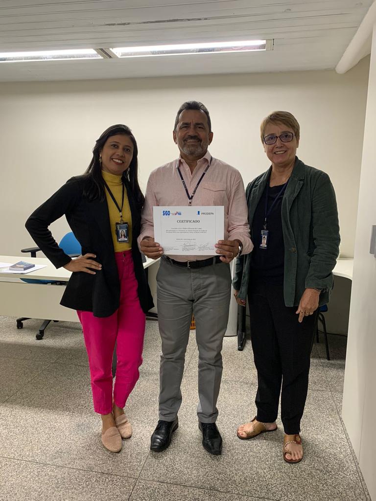 Entrega de certificado após o treinamento do SIGO - Detran