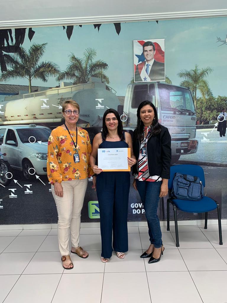 Entrega de certificados após o treinamento do SIGO a IMETROPARA