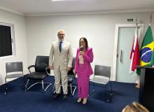 Encontro Mensal de Alinhamento da Rede Estadual de Ouvidorias Públicas do Pará  Na manhã de hoje, realizamos mais uma reunião da Rede Estadual de Ouvidorias Públicas do Pará, um importante momento de alinhamento e fortalecimento das ações voltadas à escuta qualificada e à transparência na gestão pública.  O encontro contou com a participação das ouvidorias dos diversos órgãos e entidades do estado, reforçando o compromisso com a melhoria contínua dos serviços prestados à população. Tivemos também a presença